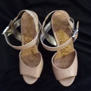 Sam Edelman Ladies Wedge, Tan, Size 8 (EUC). WORN ONCE